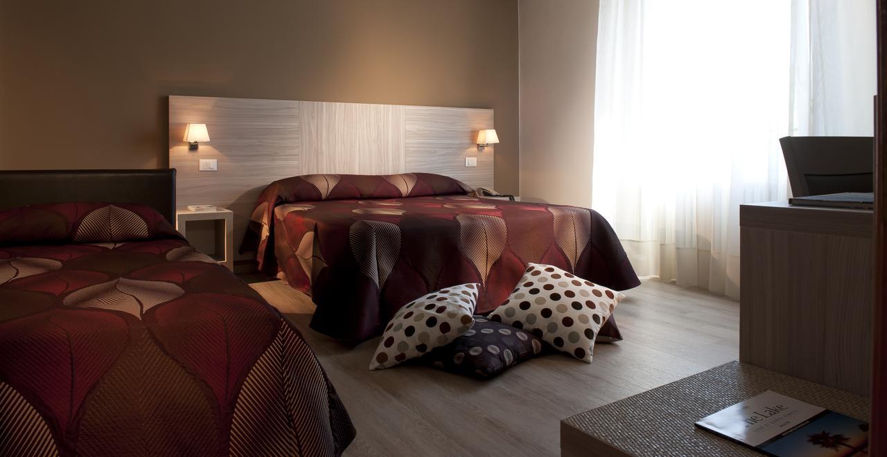 Albergo Valentina Пескьера-дель-Гарда Экстерьер фото